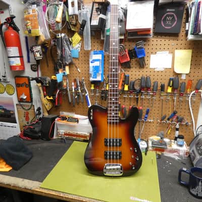 G&L ASAT Signature Bass 1992 - Sunburst - USA image 2