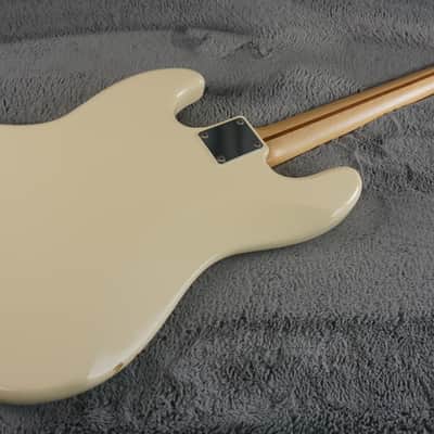 Fender Jazz Bass 1995 - White Japan Bass Guitar image 13