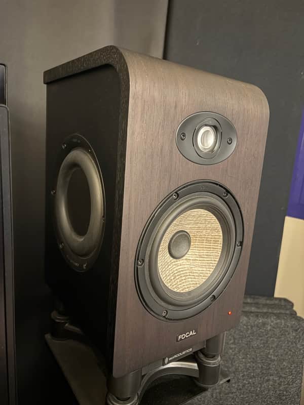 Focal Shape 65 6.5" Powered Studio Monitors (Pair) 2010s image 1