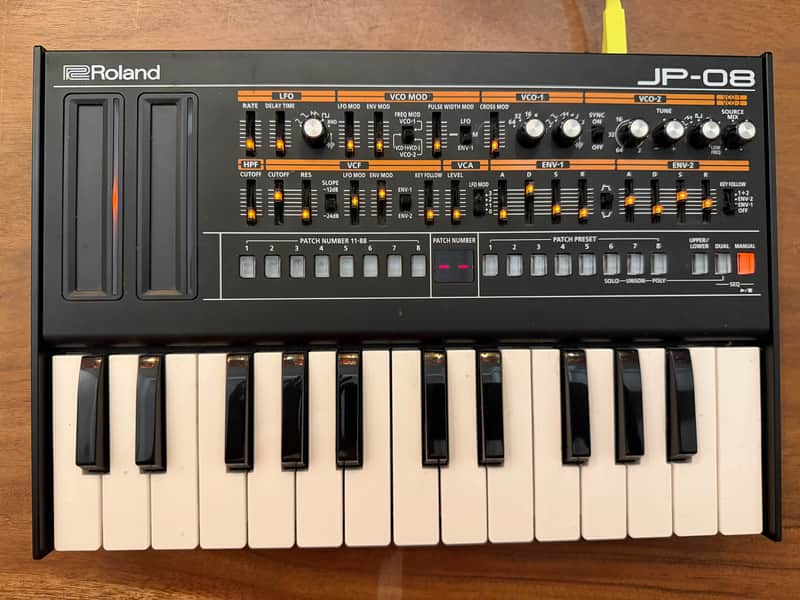 Roland JP-08 Boutique Synthesizer Module with K-25m Keyboard 2015 - Present - Black image 1