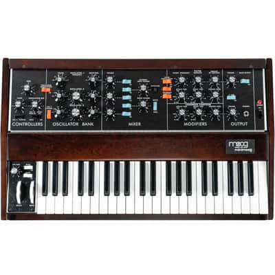 Moog Minimoog Model D Reissue 44-Key Monophonic Synthesizer
