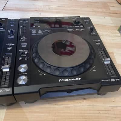 Pair of Pioneer CDJ 850-K image 6