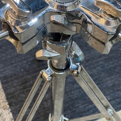 Premier Double Tom Mount with Stand APK XPK image 4