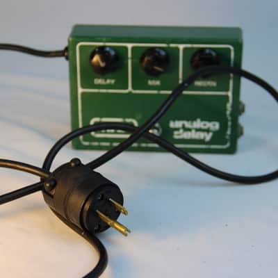 MXR M-118 Analog delay pedal 1978 green image 14