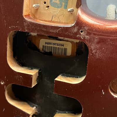 Fender Deluxe Roadhouse Stratocaster Body with Hardware Classic Copper image 3