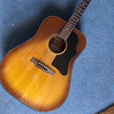 Gibson J45 De Luxe 1973-1975 in Tobacco sunburst image 1