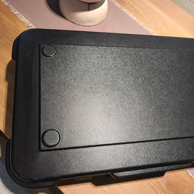 ERNIE BALL MUSIC MAN HARD CASE MM5983 - black image 6
