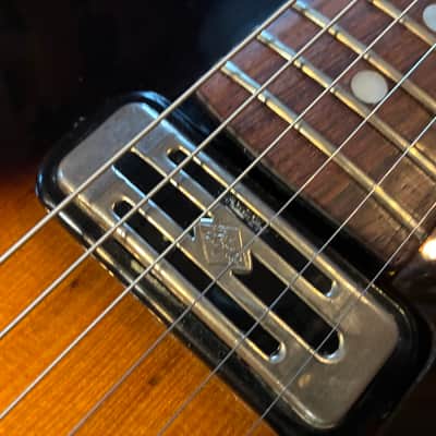 Hofner Club 50 1960s - Sunburst image 6