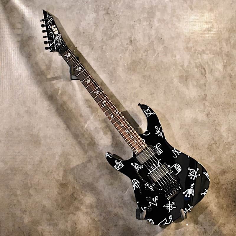 ESP LTD KH -Demonology Kirk Hammet Signature image 4