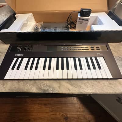 Yamaha Reface DX FM Synthesizer Keyboard – Excellent Condition – Includes Power Supply & Original Box & Papers image 2