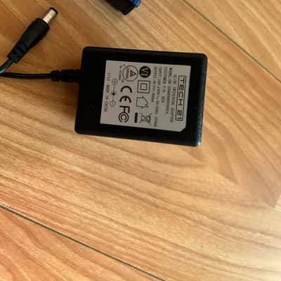 Used Tech 21 Bass fly rig image 5