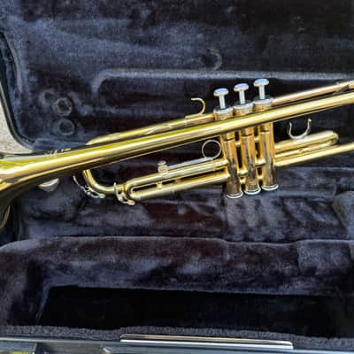 Yamaha YTR-200ADII Advantage Standard Bb Trumpet 2010s - Brass image 6