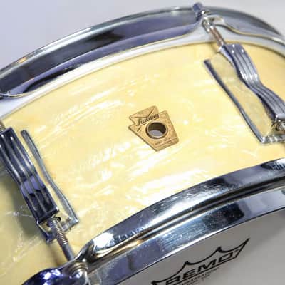 Immagine LUDWIG 1965 JAZZ FESTIVAL No. 908P 14x5 White Marine Pearl Radick Snare Drum [228504] (08/03) - 3