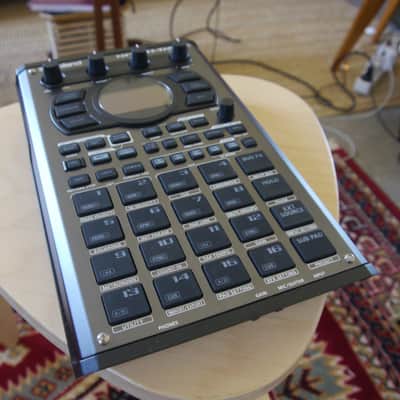 Roland SP-404MkII 2021 - Present Gray image 2