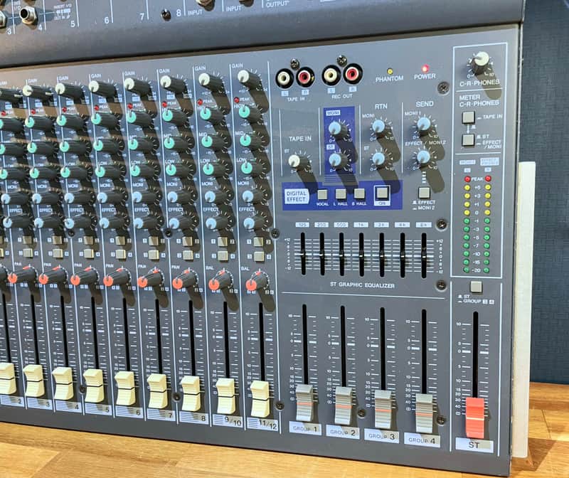 Yamaha MX12/4 12 Channel 4 Bus Analog Mixing Console | Reverb