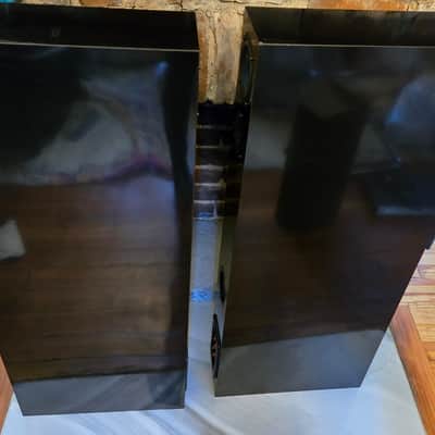NHT VT-1.4 Floor Standing Speakers and VS-2.4 Center Channel Set, 650W Total. Tested image 4