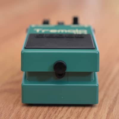 Boss TR-2 Tremolo with Keeley Mod Teal image 7