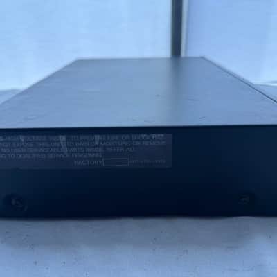 Vintage Fisher Studio Standard FM-660 AM FM Stereo Tuner ~ Tested Works Great image 8