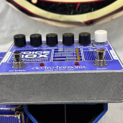 Electro-Harmonix Voice Box voicebox Vocal Harmony Machine Vocoder Pedal with Box image 3