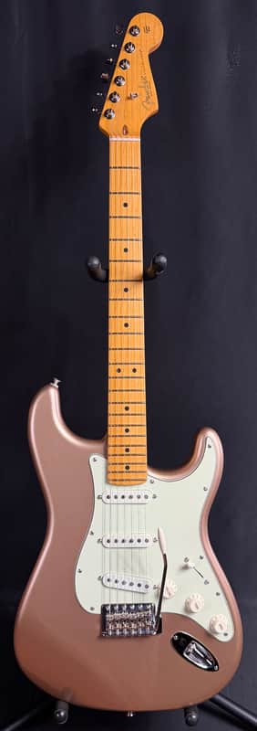 Fender American Professional Classic Stratocaster Electric Guitar Faded Firemist Gold w/ Gig Bag