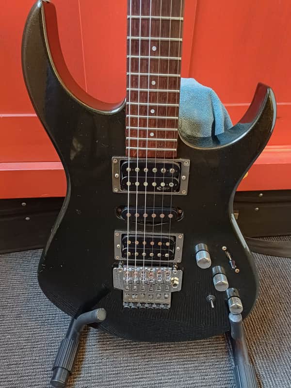 Fernandes FGZ-650S SUSTAINER HSH MAPLE Metallic Black, Hard Case