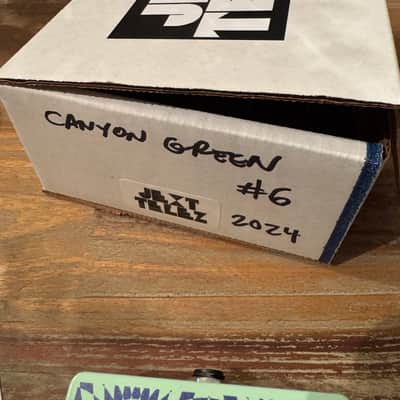 RARE Jext Telez Canyon Climber 2024 - Canyon Green image 4