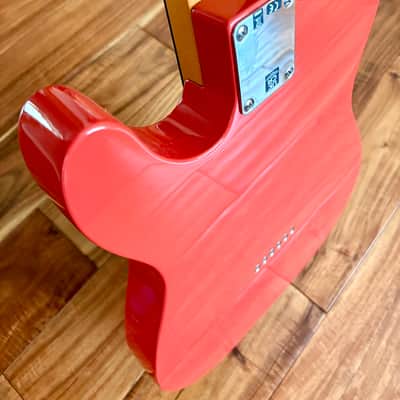 Fender Vintera II '60s Telecaster w/Rosewood Fretboard Fiesta Red Brass Saddles image 10