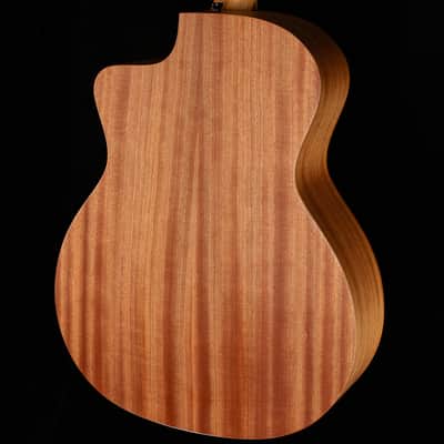 Taylor 24ce Sapele/Mahogany (300) image 2