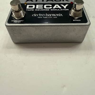 Electro Harmonix Attack Decay Tape Reverse Simulator Guitar Effect Pedal + Box image 3