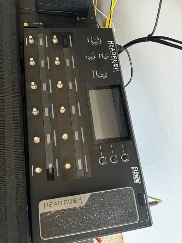 Headrush Pedalboard | Reverb Canada