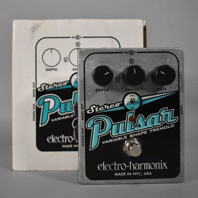 Electro-Harmonix Stereo Pulsar Analog Tremolo Pedal image 1
