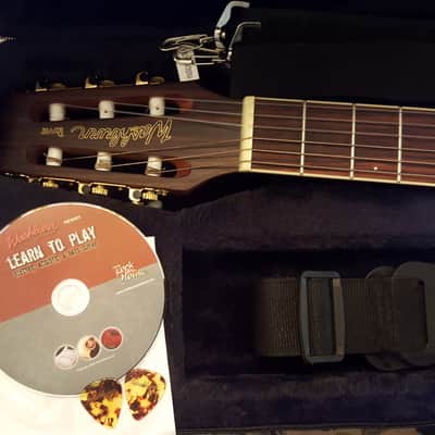 Washburn RO20 Nylon String Rover Travel Guitar - RARE - image 2
