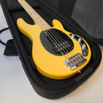 Sterling By Music Man Pre Owned StingRay Classic RAY25CA 5 string Elec. Bass W/PRO TEC Bag image 1