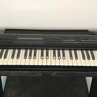 Roland JV-90 Expandable Synthesizer 76-Key Keyboard image 2