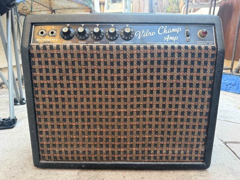 1964 Pre CBS Fender Vibro Champ 6-Watt 1x8" Guitar Combo 1964 - 1967 - Black Panel image 1