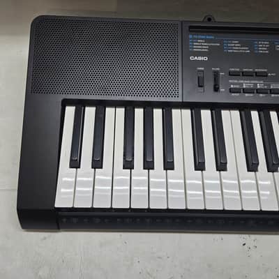 Casio CTK-2300 61-Key Portable Keyboard 2010s - Black image 2