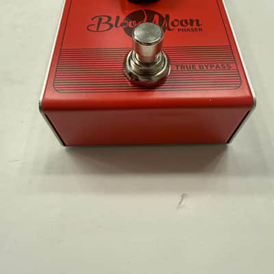 TC Electronic Blood Moon Phaser Phase Shifter True Bypass Guitar Effect Pedal image 3
