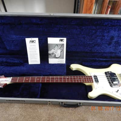 Rickenbacker 4001 cs [ chris squire limited edition] left hand 1996 cream yellow image 8