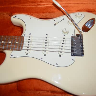 Fender Jeff Beck Artist Series Stratocaster with Hot Noiseless Pickups 2001 - Present - Olympic White image 13