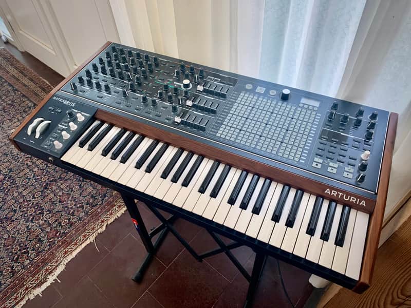 Arturia MatrixBrute + Thomann flightcase image 1