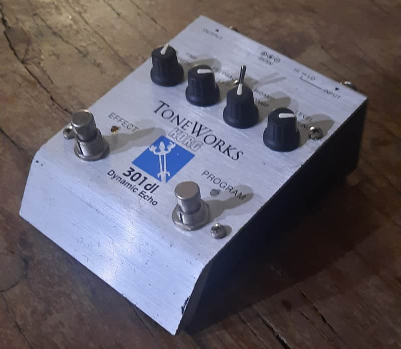 Korg Tone Works 301 dI Dynamic Echo Lo-Fi Delay 1995 | Reverb Canada