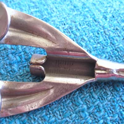 WFL Threaded Claw - Vintage (USED) image 3