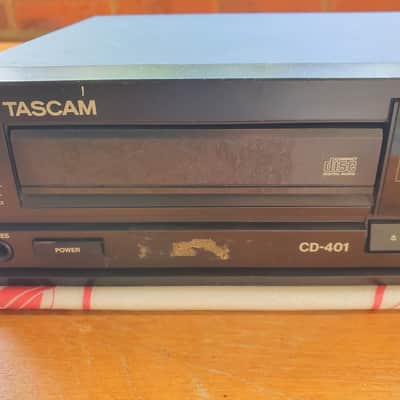 TASCAM CD-401 Mark 1 1990 - Black image 2
