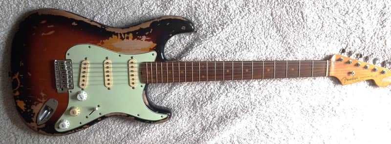Fender Mike McCready Signature Stratocaster 2023 - Present - 3-Color Sunburst Relic image 1
