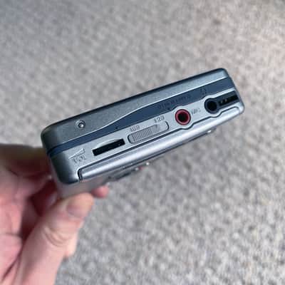 Sony WM-GX780 Walkman Cassette Player, Excellent Silver, Working ! image 3