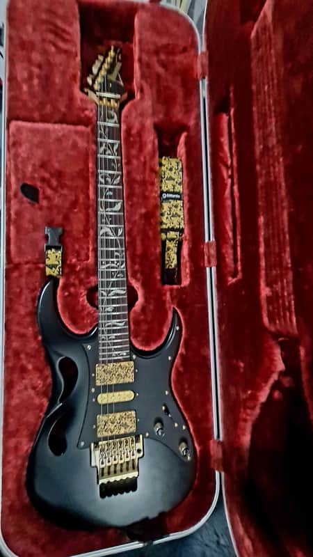 2024 Ibanez PIA – Onyx Black – Steve Vai Signature guitar - Excellent Condition + Ibanez Hardcase image 1