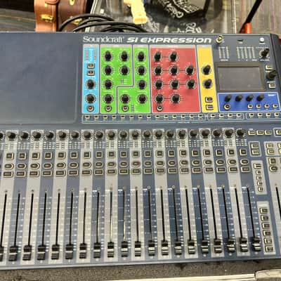 Soundcraft Si Expression 2 24-Channel Digital Mixer w/ Road Case image 1