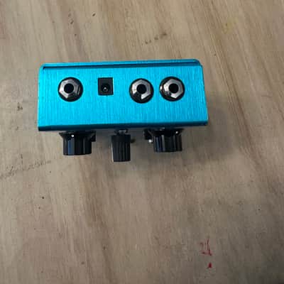 Way Huge WHE707 Supa-Puss Analog Delay 2013 - 2021 - Blue image 2