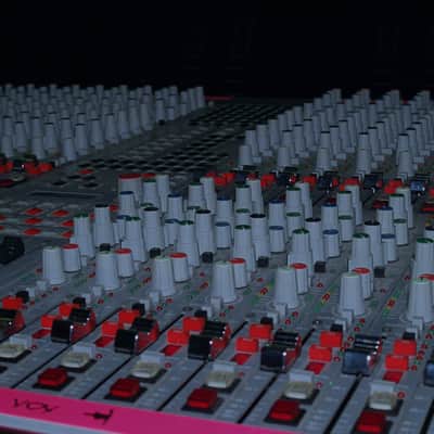 D&R Octagon Analog Recording Console 39-Channel – 48 Bus Inline, 78 Motorized Faders, Automation, Studio Ready, Large Format image 11