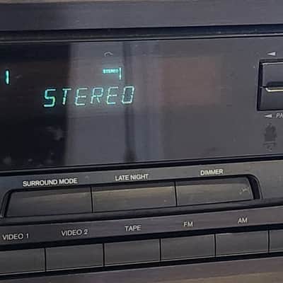 Onkyo Onkyo TX-DS484 A/V receiver with Dolby Digital and DTS 90s - Black image 2
